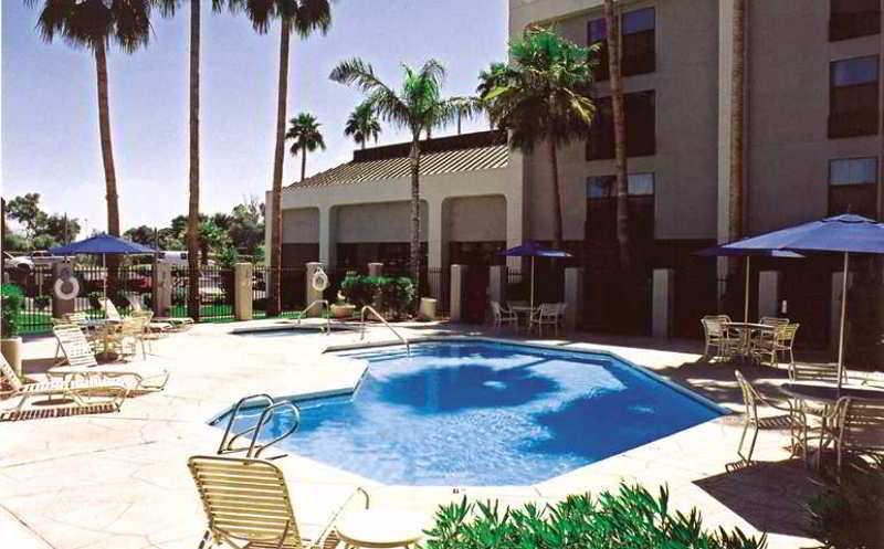 Greentree Inn & Suites Phoenix Sky Harbor Exteriör bild