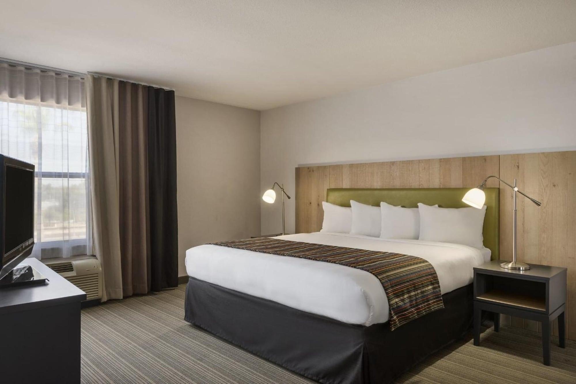 Greentree Inn & Suites Phoenix Sky Harbor Exteriör bild