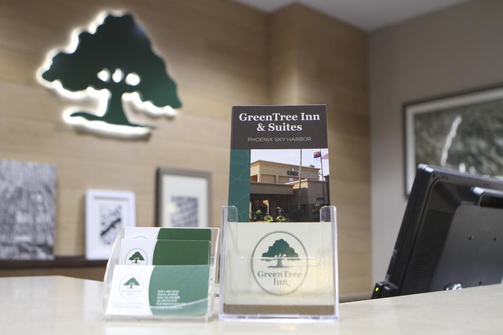 Greentree Inn & Suites Phoenix Sky Harbor Exteriör bild