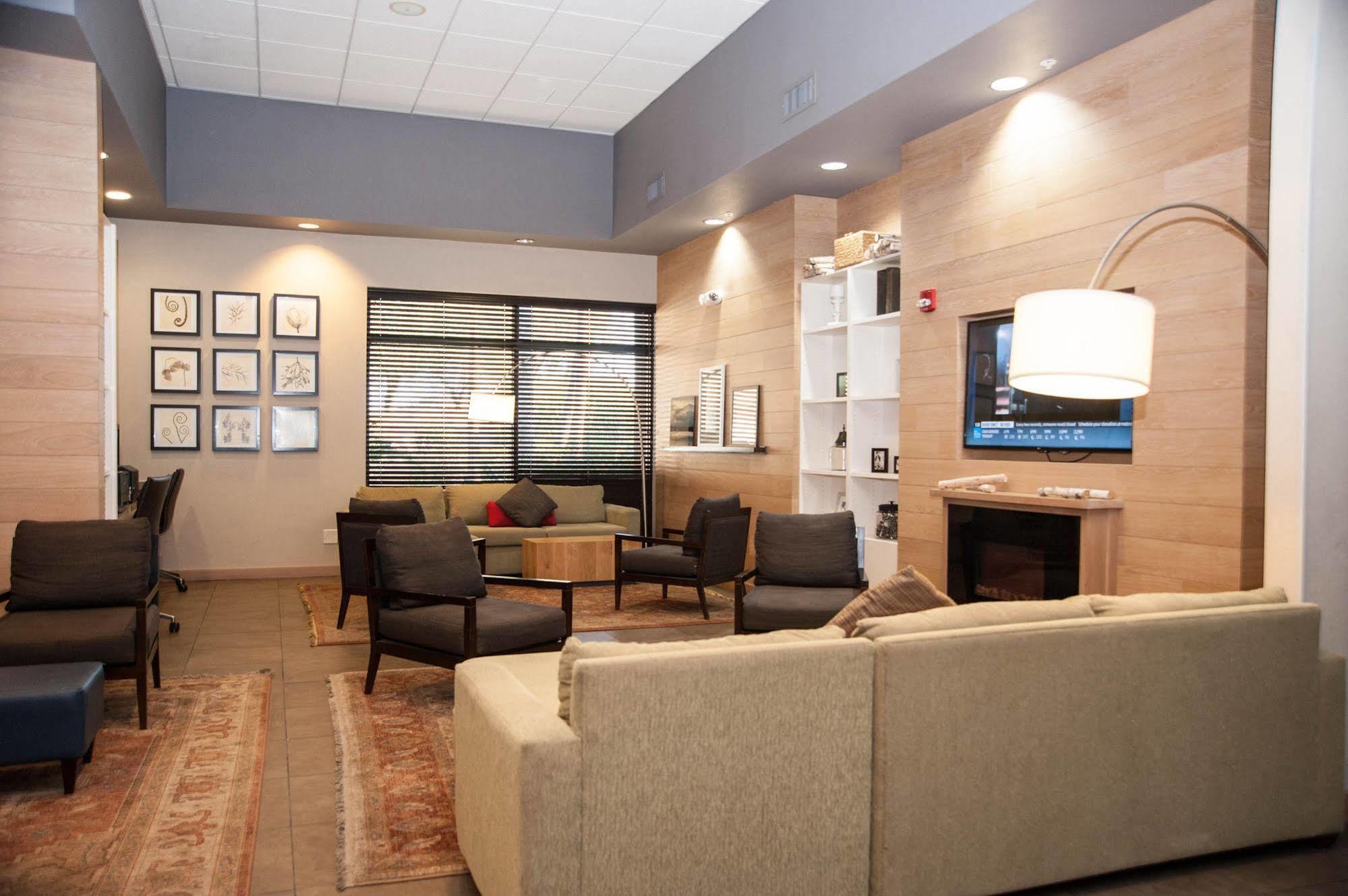 Greentree Inn & Suites Phoenix Sky Harbor Exteriör bild