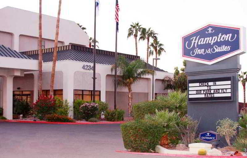 Greentree Inn & Suites Phoenix Sky Harbor Exteriör bild
